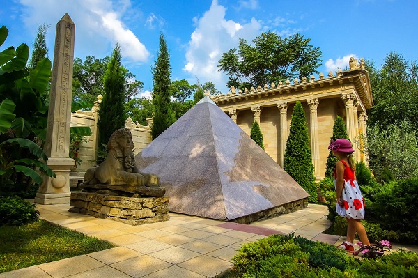 staryj-park-kabardinka
