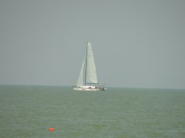 morskie-progulki-v-ejske