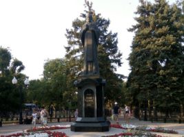 nikolskij-park-v-ejske